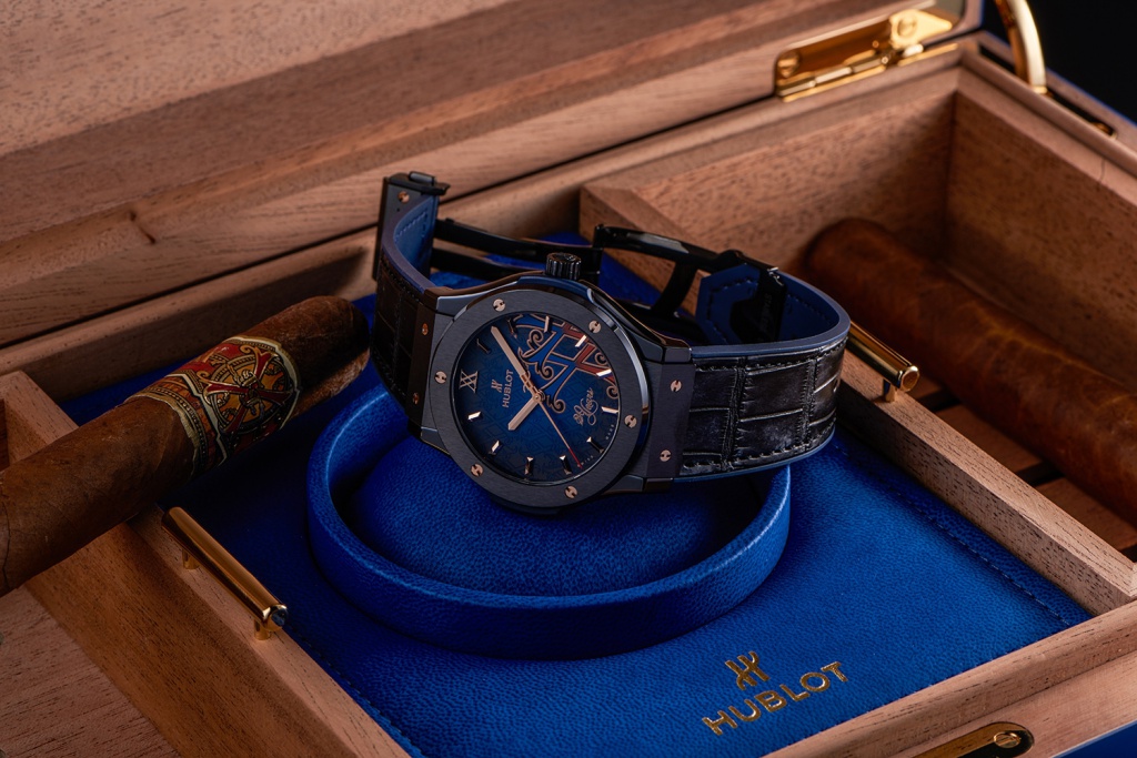 hublot-classic-fusion-45mm-fuente-20th-anniversary-special-edition-8130.jpg